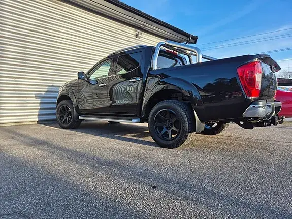 Nissan Navara 2017 photo 2