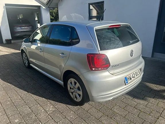 Volkswagen Polo 2012 photo 3