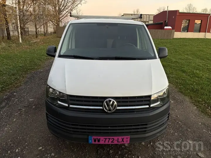 Volkswagen Transporter 2019 photo 2