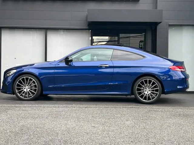Mercedes-Benz C300 Coupe 2017 photo 3