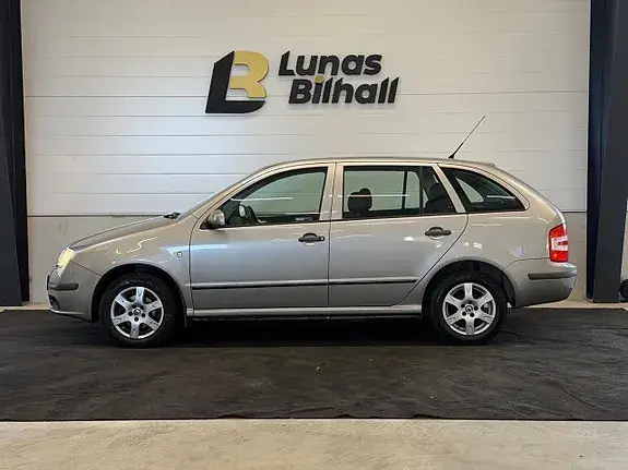 Skoda Fabia 2007 photo 3
