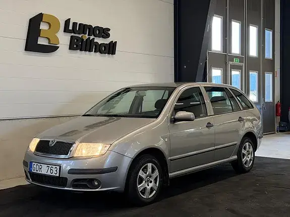 Skoda Fabia 2007 photo 2