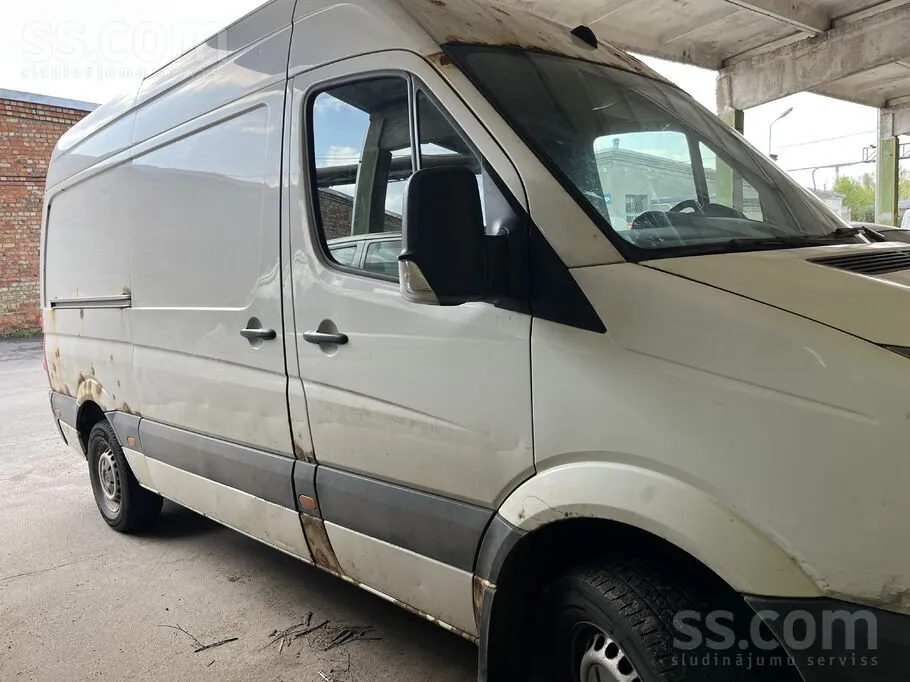 Volkswagen Crafter 2013 photo 2