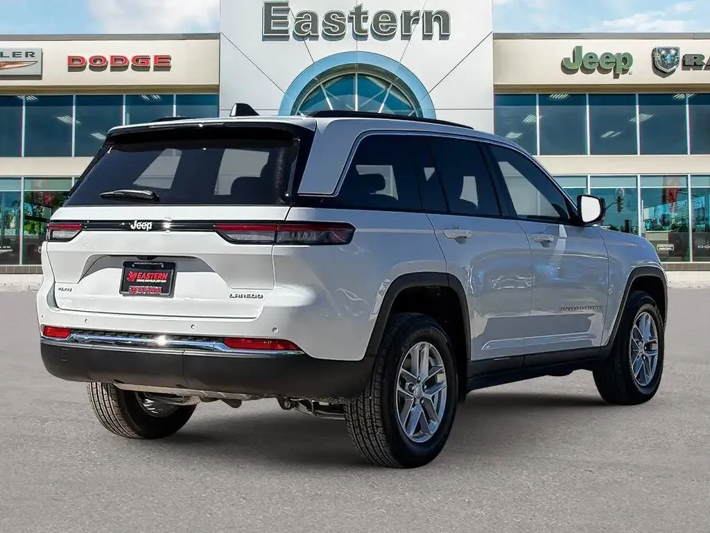 Jeep Grand Cherokee 2026 photo 5