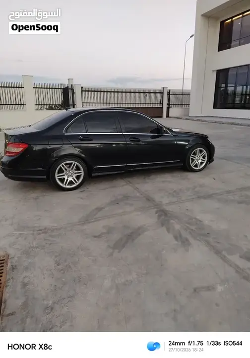 Mercedes-Benz C-Class 2009 photo 2