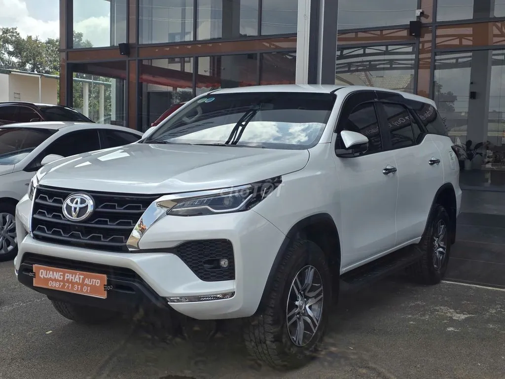 Toyota Fortuner 2024 photo 2