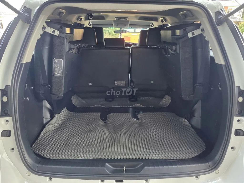 Toyota Fortuner 2024 photo 5