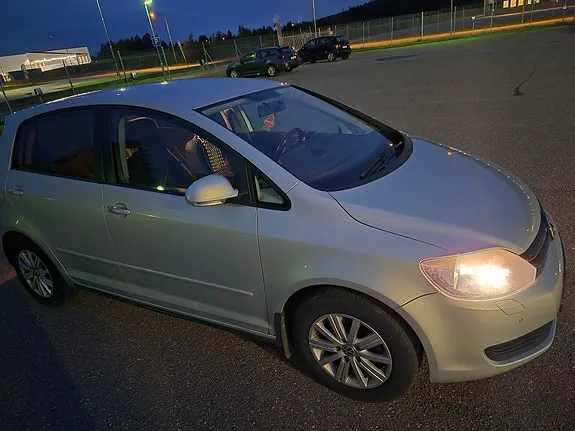 Volkswagen Golf Plus 2010 photo 3