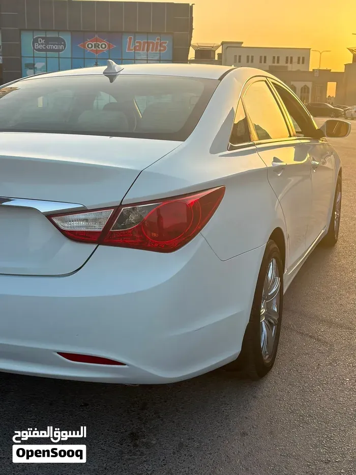 Hyundai Sonata 2013 photo 3