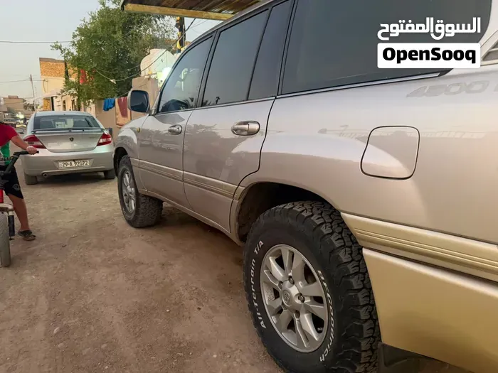 Toyota Land Cruiser 2001 photo 2