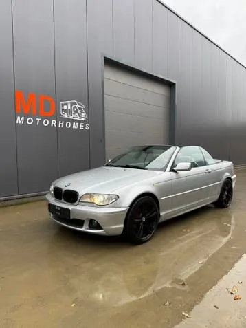 BMW 318I
