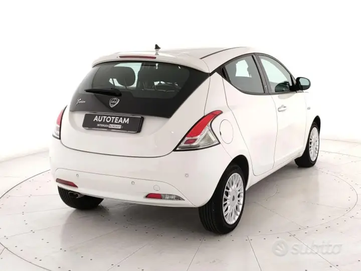 Lancia Ypsilon 2017 photo 3