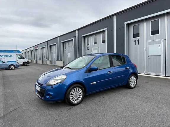 Renault Clio 2010 photo 3