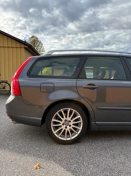 Volvo V50 2011 photo 5
