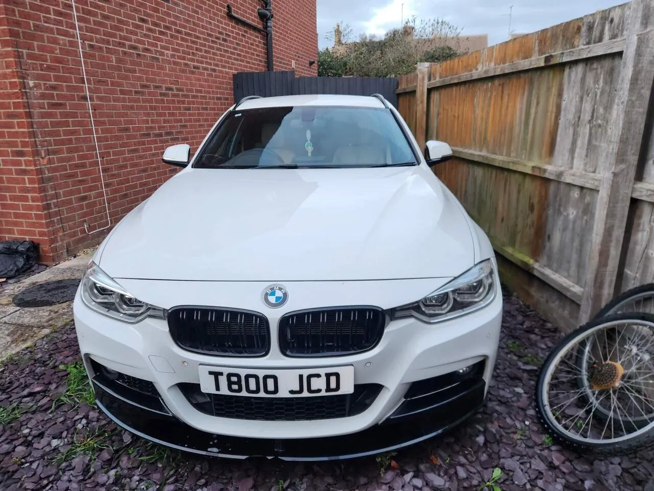 BMW 3 Series 2016 photo 2