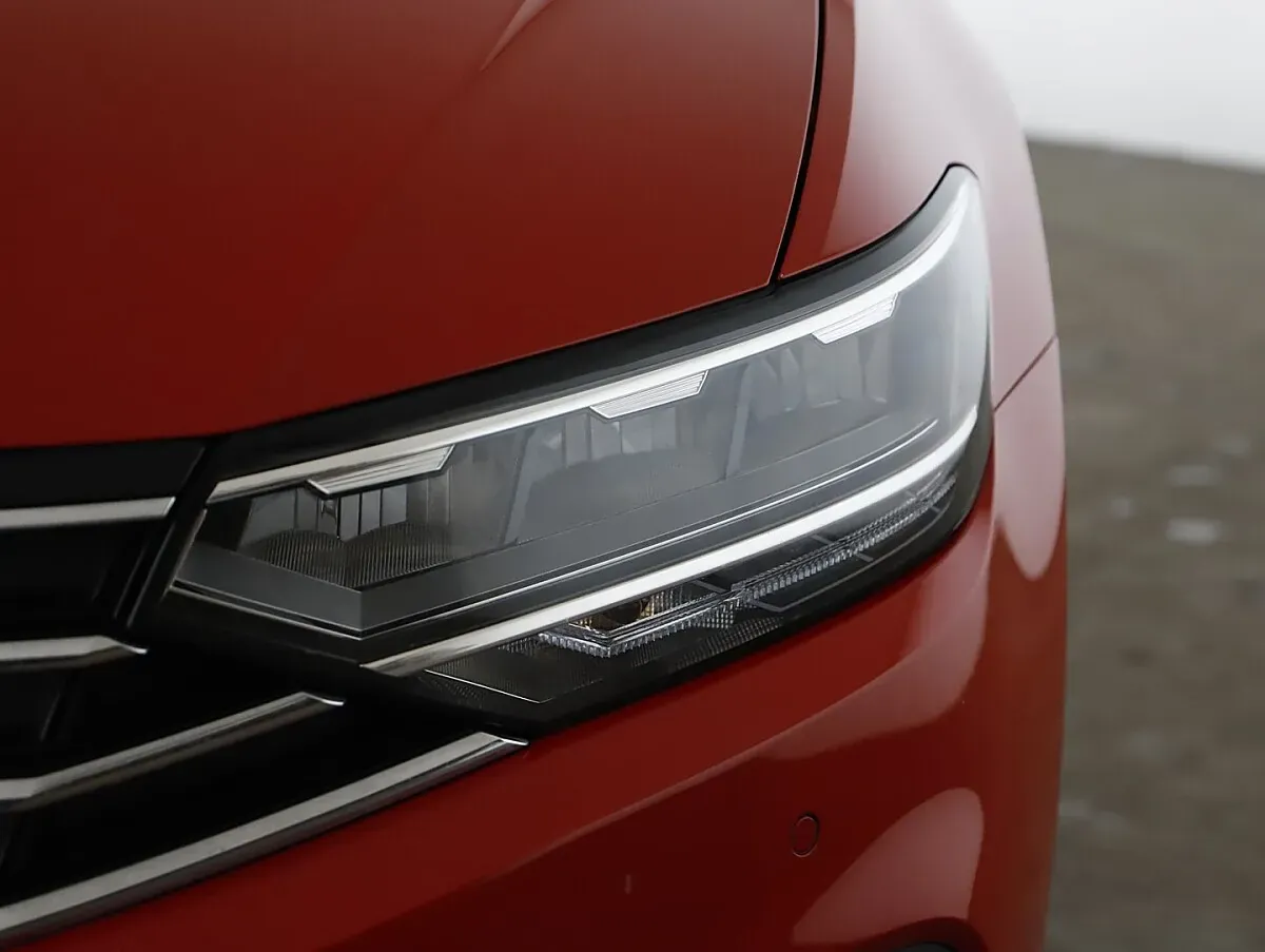 Volkswagen Passat 2021 photo 3
