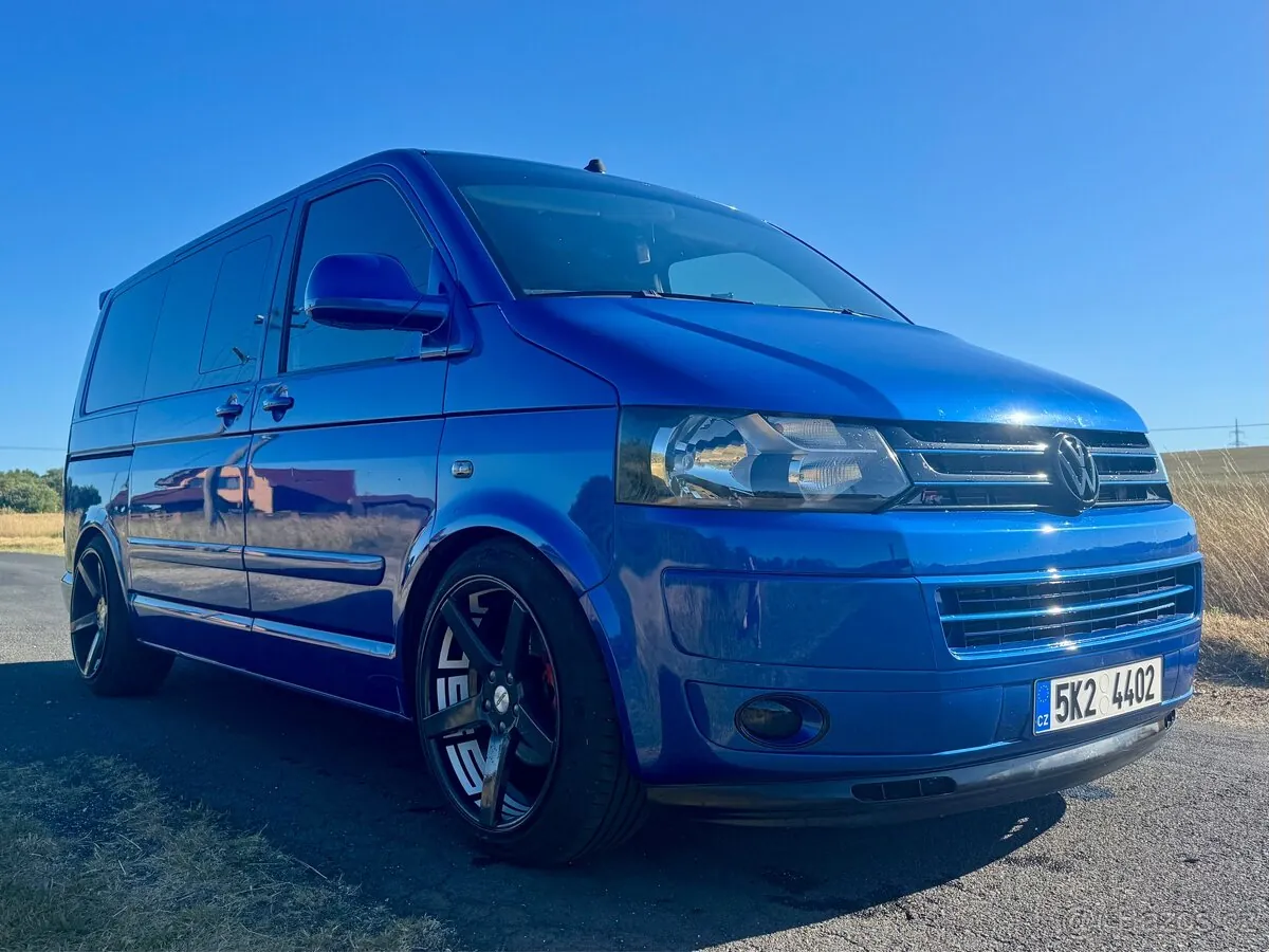 Volkswagen Multivan 2004 photo 2