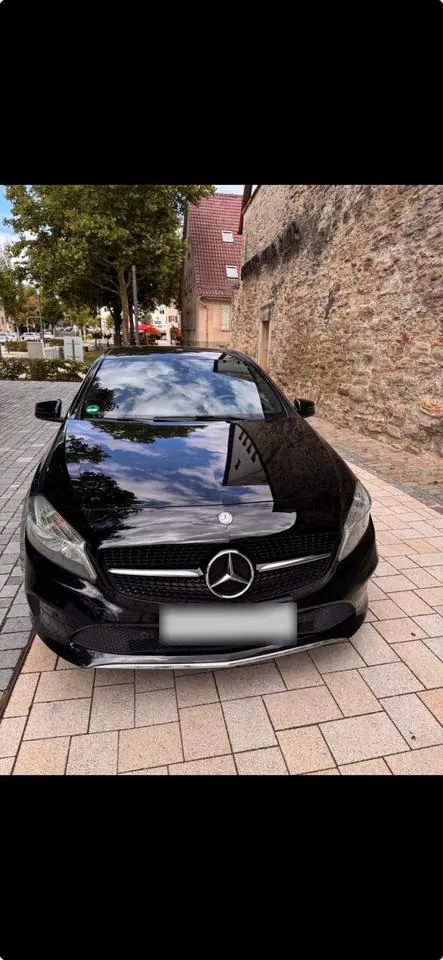 Mercedes-Benz A180