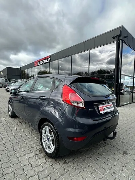 Ford Fiesta 2015 photo 4