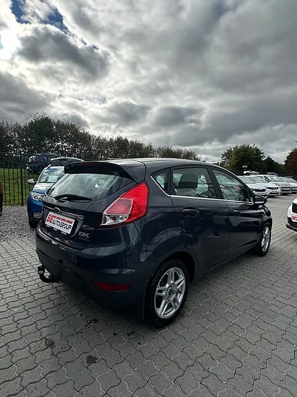 Ford Fiesta 2015 photo 3