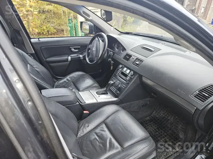 Volvo Xc90 2009 photo 2