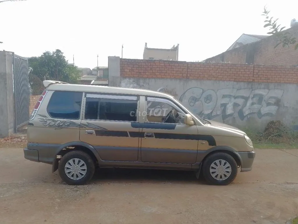 Mitsubishi Jolie 2005 photo 3