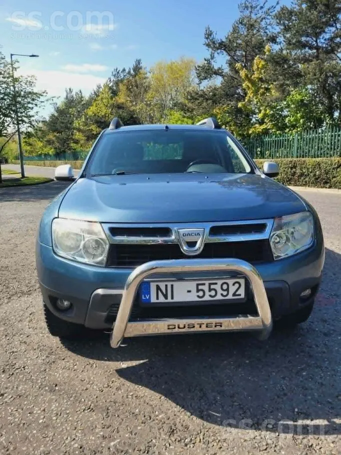 Dacia Duster 2011 photo 3