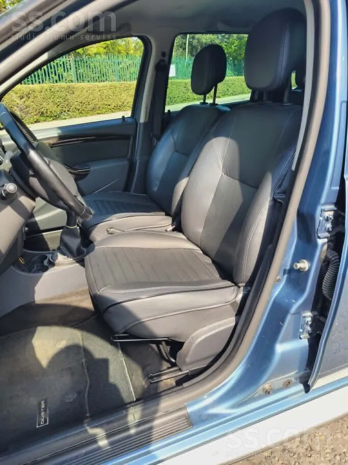 Dacia Duster 2011 photo 5