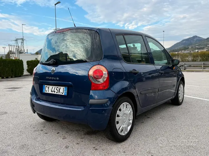 Renault Modus 2006 photo 3