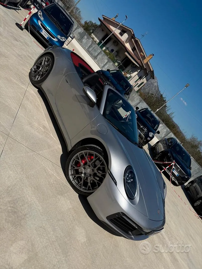 Porsche 911 Carrera 4S 2020 photo 2