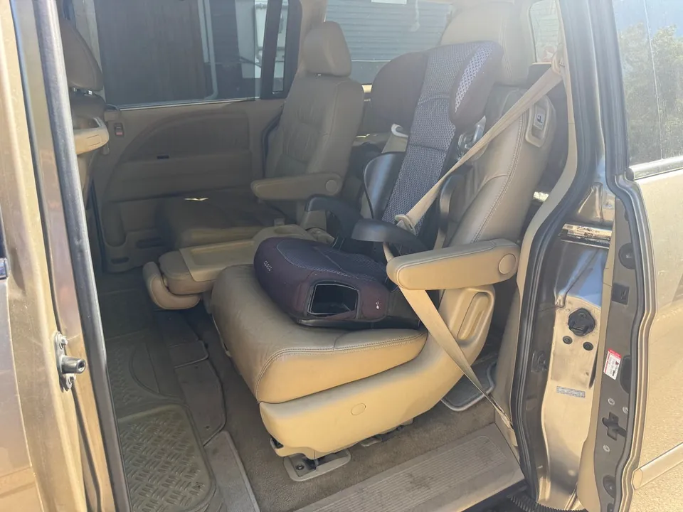 Honda Odyssey 2009 photo 5