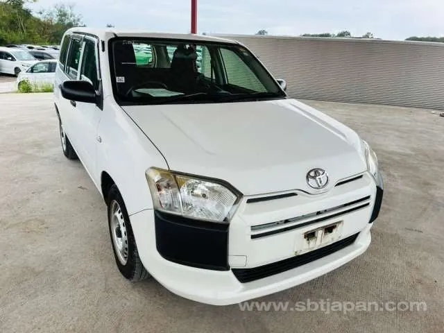 Toyota Succeed Van