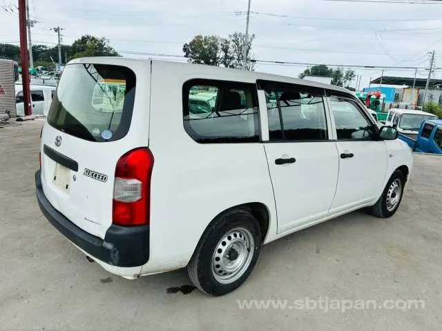 Toyota Succeed Van 2015 photo 4