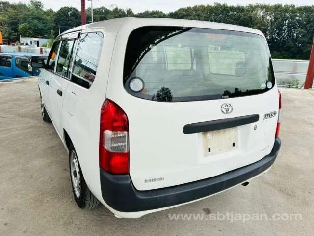 Toyota Succeed Van 2015 photo 3
