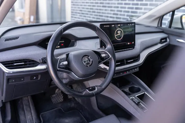 Skoda Enyaq 2021 photo 2