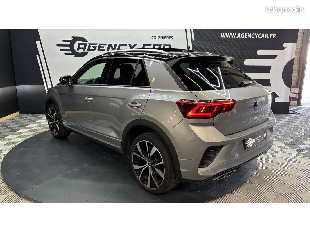 Volkswagen T-Roc 2023 photo 3