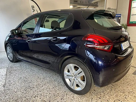 Peugeot 208 2018 photo 4
