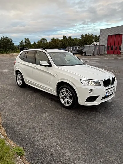 BMW X3 2014 photo 2