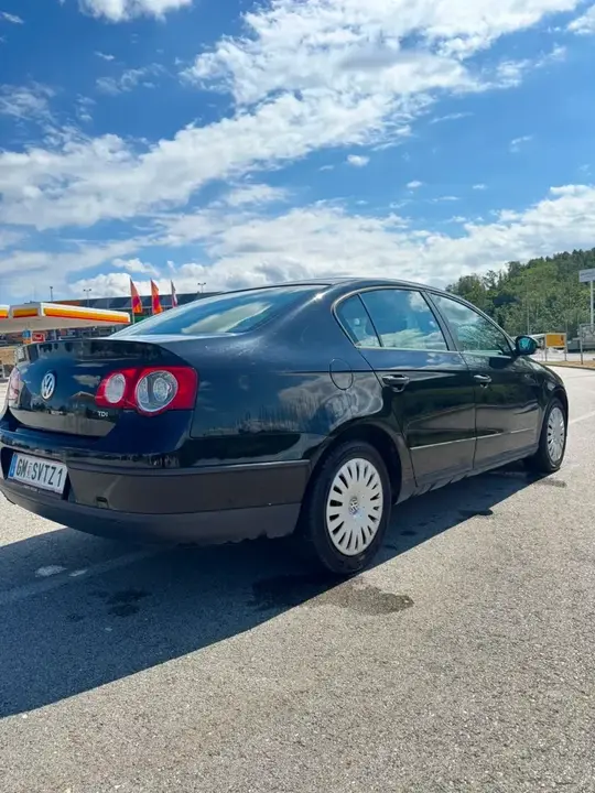 Volkswagen Passat 2006 photo 2
