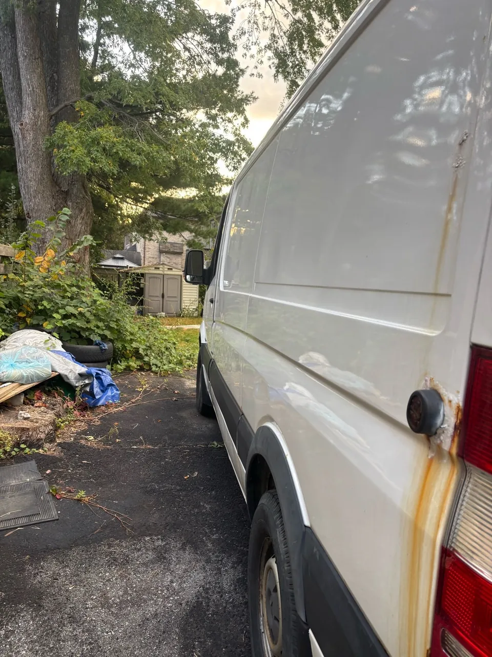 Mercedes-Benz Sprinter Van 2014 photo 2