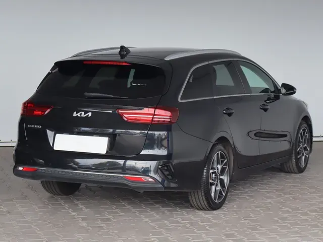Kia Ceed Sw 2022 photo 4