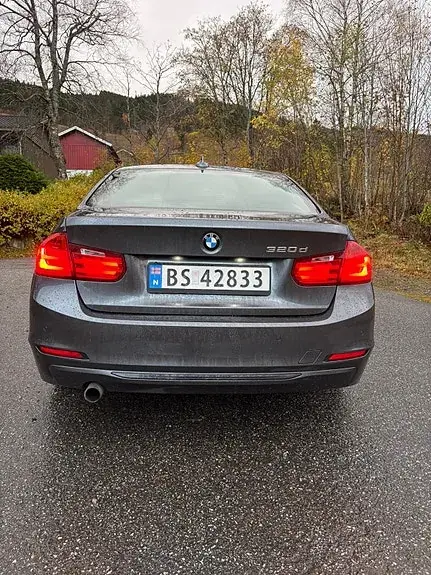 BMW 320D 2012 photo 4
