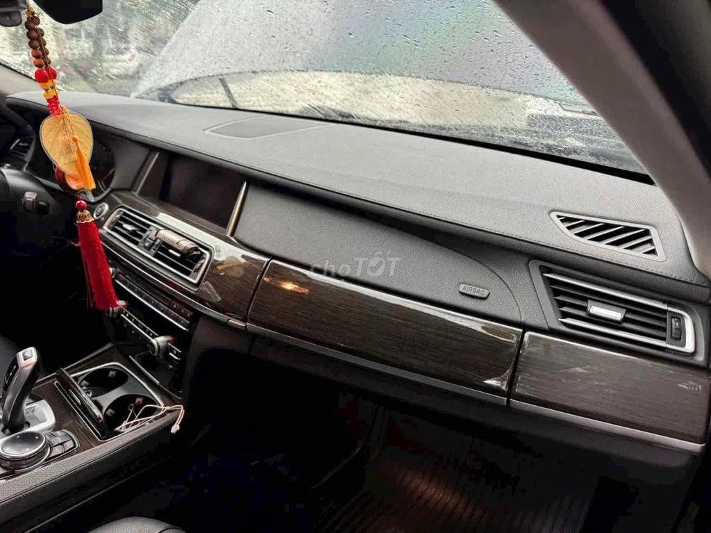 BMW 7 Series 2014 photo 5