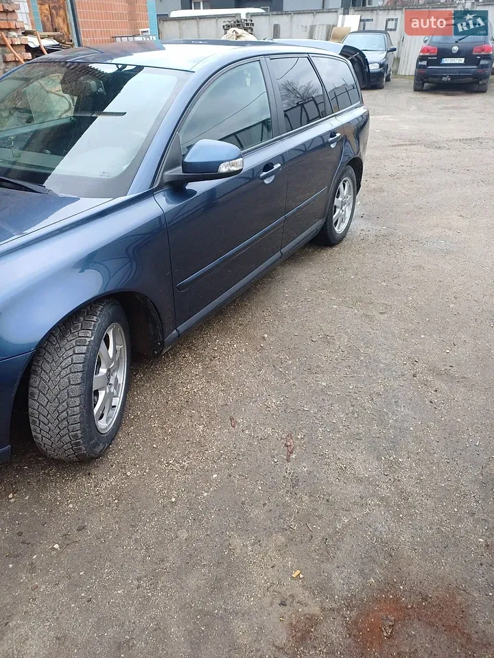 Volvo V50 2010 photo 4