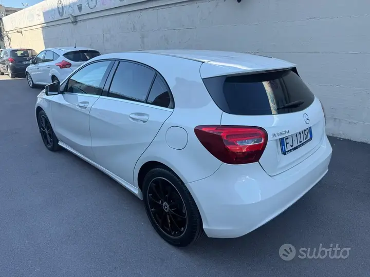 Mercedes-Benz A 2017 photo 4