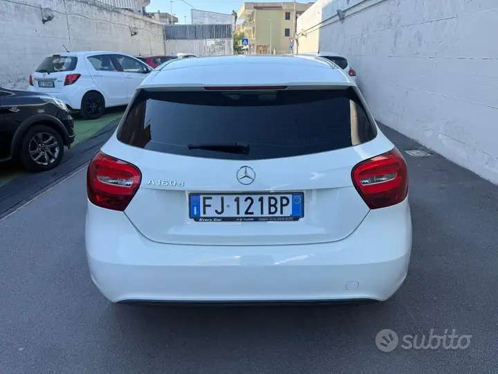 Mercedes-Benz A 2017 photo 5