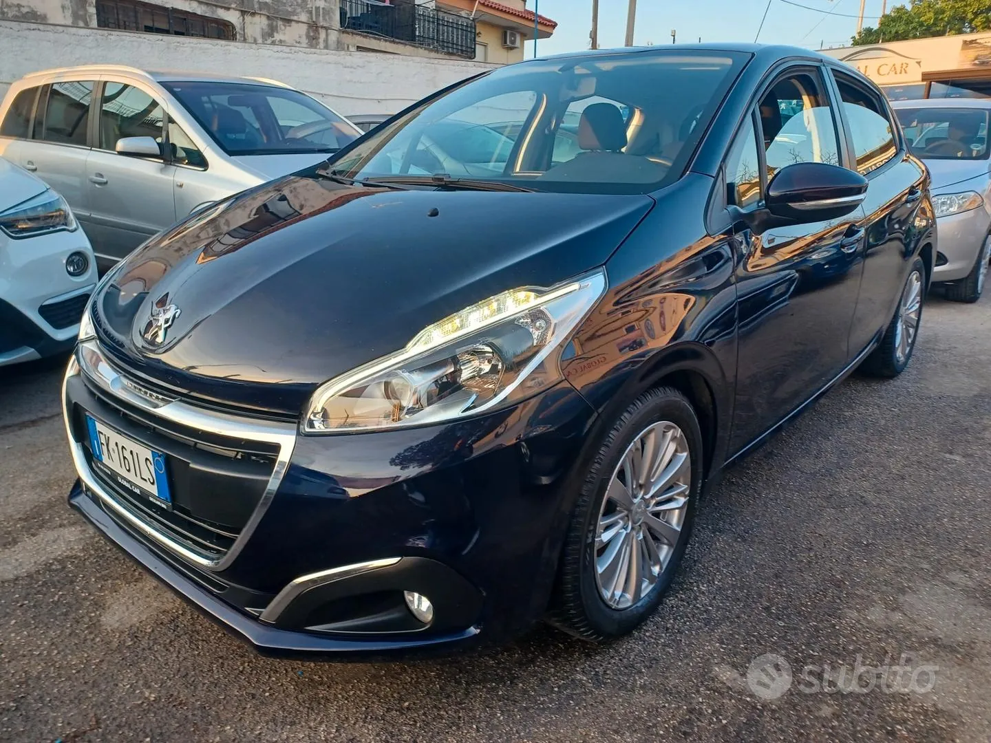 Peugeot 208