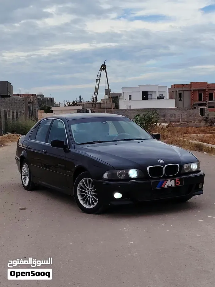 BMW 5 Series 2003 photo 2