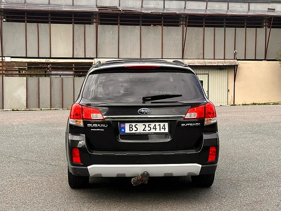 Subaru Legacy 2011 photo 3
