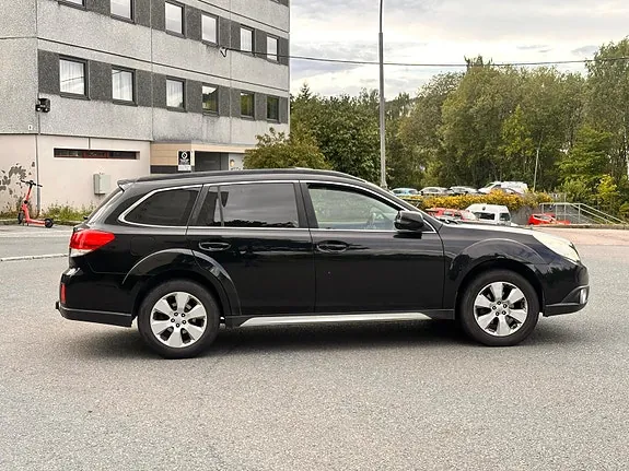 Subaru Legacy 2011 photo 5